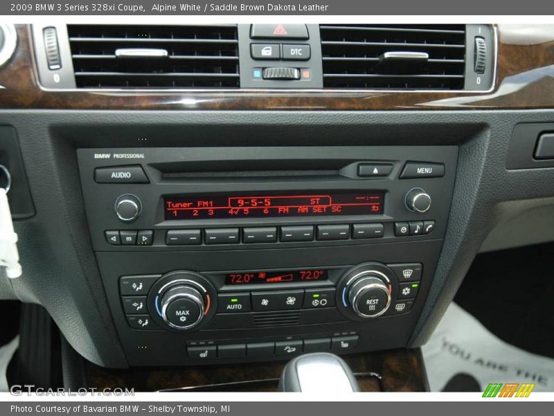 Alpine White / Saddle Brown Dakota Leather 2009 BMW 3 Series 328xi Coupe
