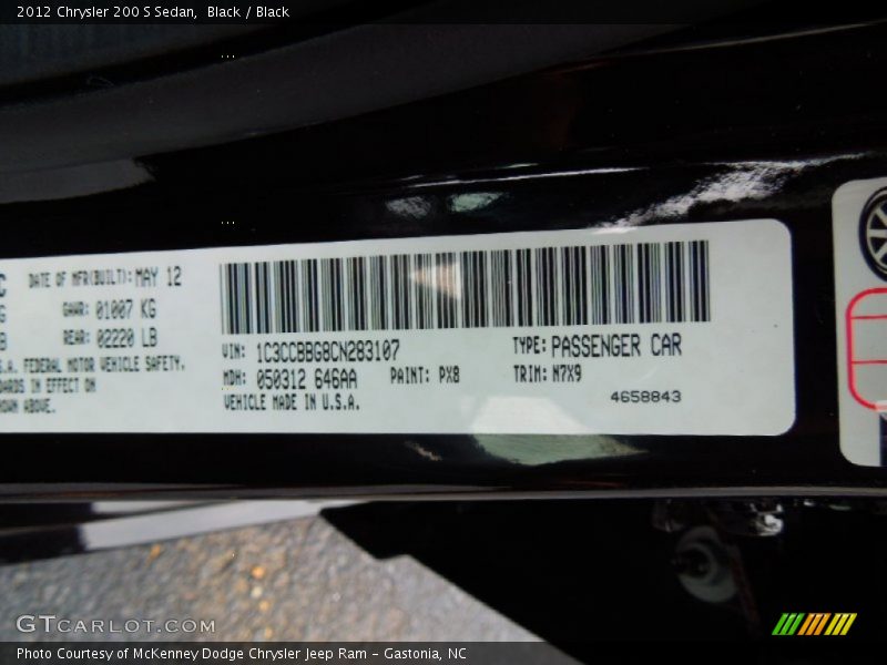 Black / Black 2012 Chrysler 200 S Sedan
