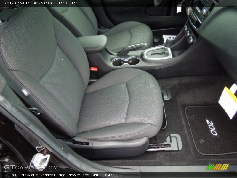 Black / Black 2012 Chrysler 200 S Sedan