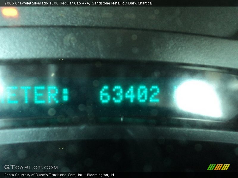 Sandstone Metallic / Dark Charcoal 2006 Chevrolet Silverado 1500 Regular Cab 4x4