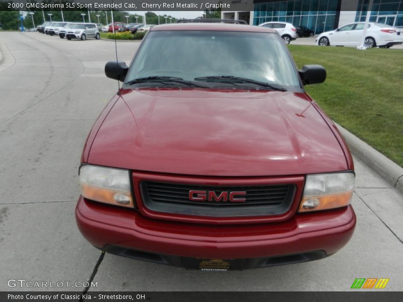 Cherry Red Metallic / Graphite 2000 GMC Sonoma SLS Sport Extended Cab