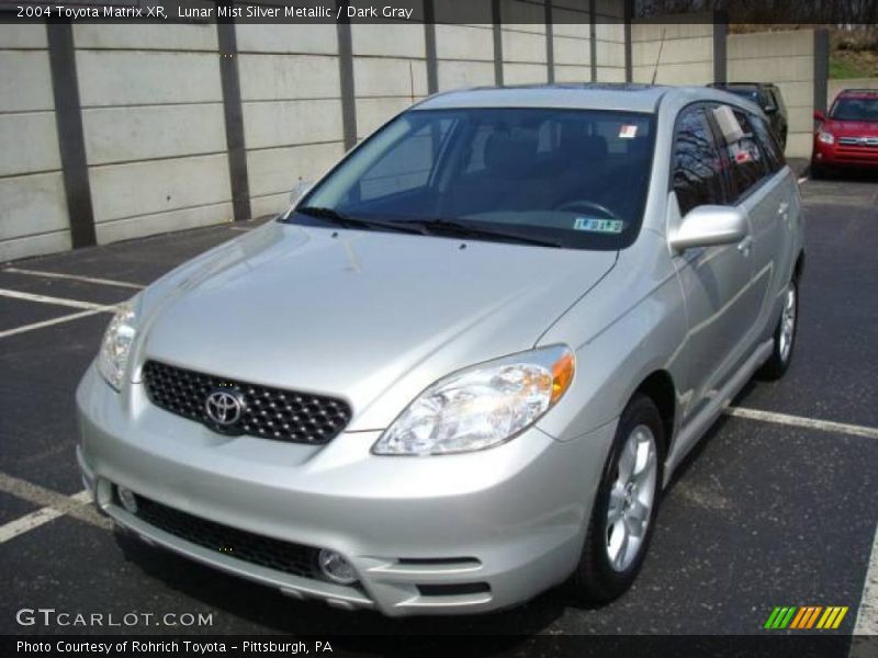 Lunar Mist Silver Metallic / Dark Gray 2004 Toyota Matrix XR