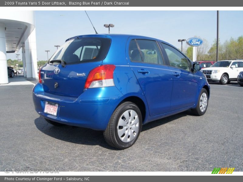 Blazing Blue Pearl / Dark Charcoal 2009 Toyota Yaris 5 Door Liftback