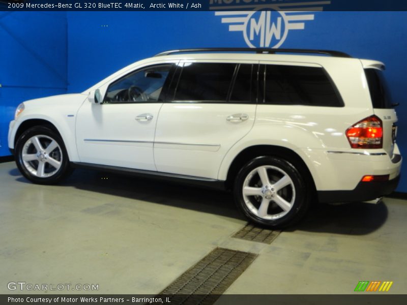 Arctic White / Ash 2009 Mercedes-Benz GL 320 BlueTEC 4Matic