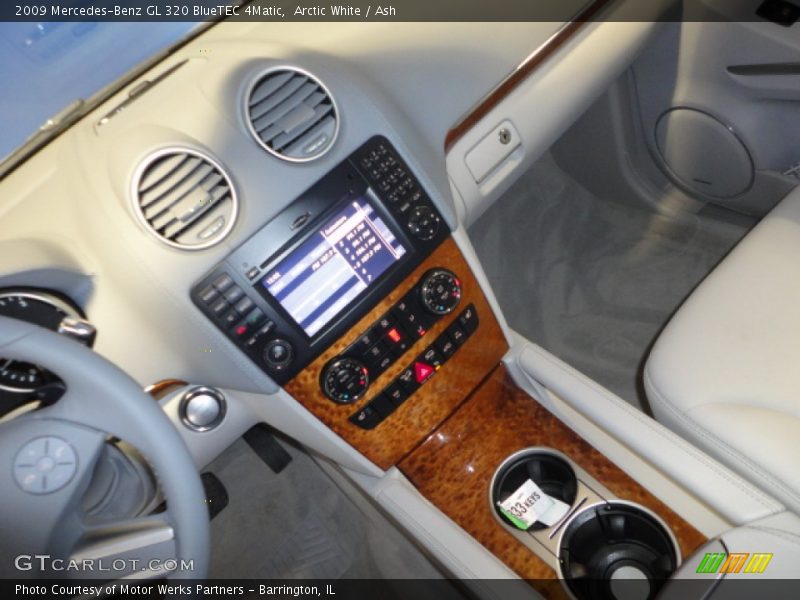 Arctic White / Ash 2009 Mercedes-Benz GL 320 BlueTEC 4Matic