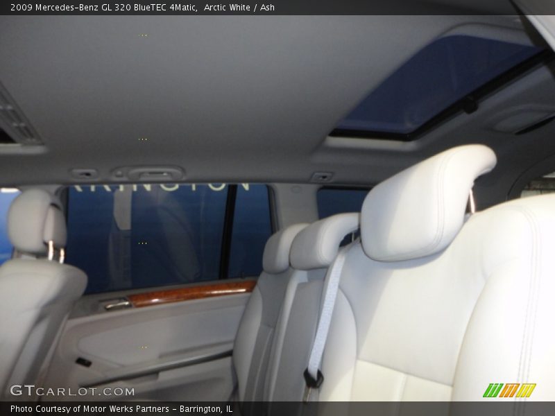 Arctic White / Ash 2009 Mercedes-Benz GL 320 BlueTEC 4Matic