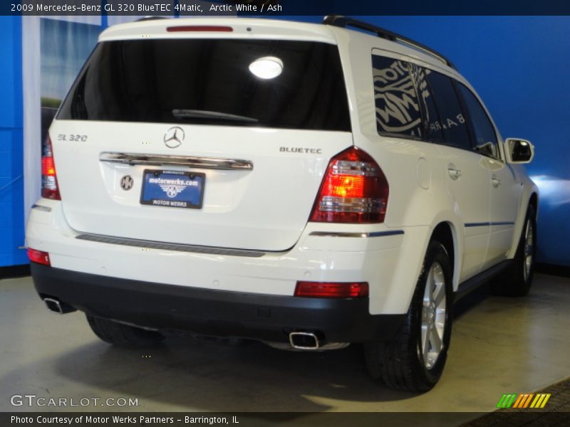 Arctic White / Ash 2009 Mercedes-Benz GL 320 BlueTEC 4Matic