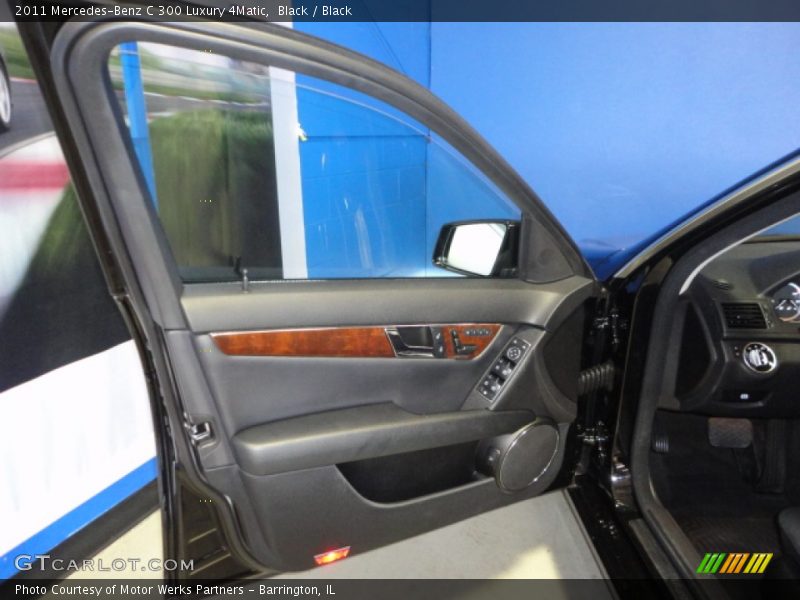 Black / Black 2011 Mercedes-Benz C 300 Luxury 4Matic
