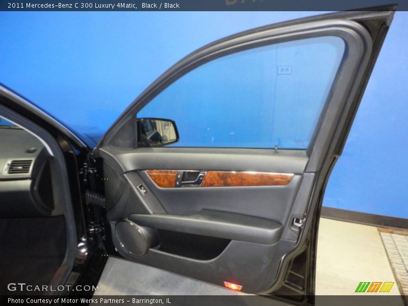 Black / Black 2011 Mercedes-Benz C 300 Luxury 4Matic