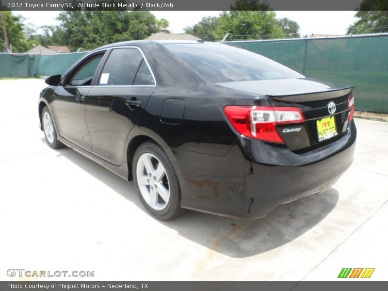Attitude Black Metallic / Black/Ash 2012 Toyota Camry SE