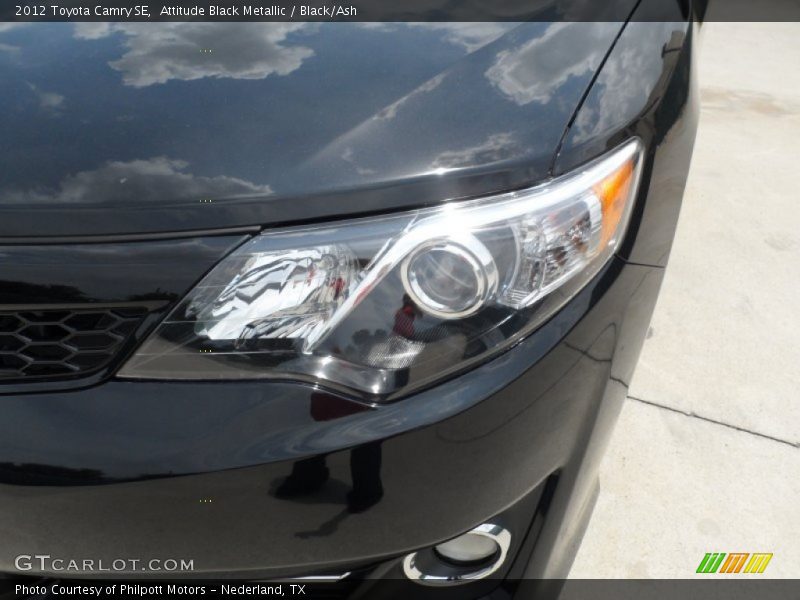 Attitude Black Metallic / Black/Ash 2012 Toyota Camry SE