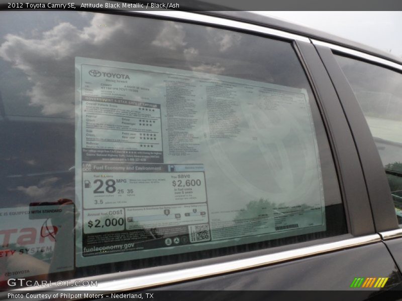 Attitude Black Metallic / Black/Ash 2012 Toyota Camry SE