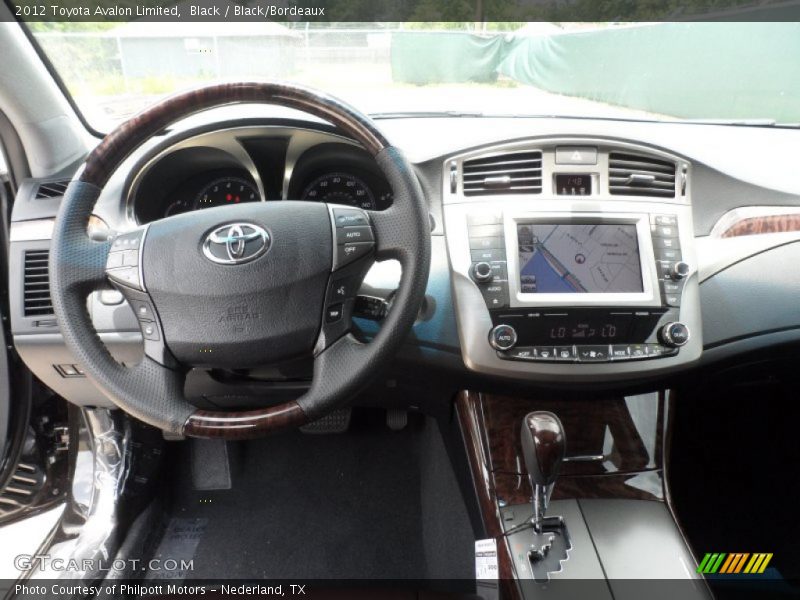 Black / Black/Bordeaux 2012 Toyota Avalon Limited