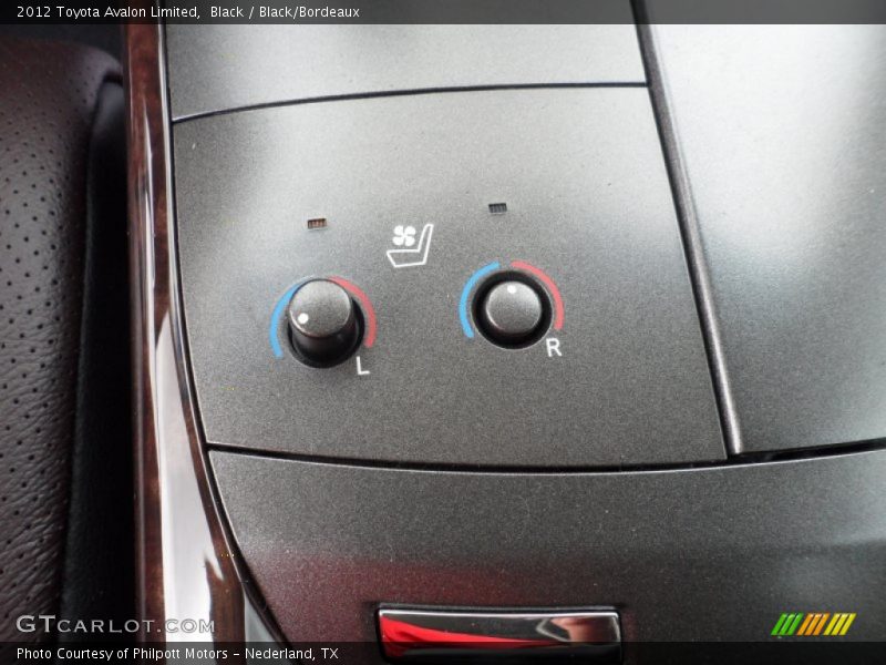 Black / Black/Bordeaux 2012 Toyota Avalon Limited