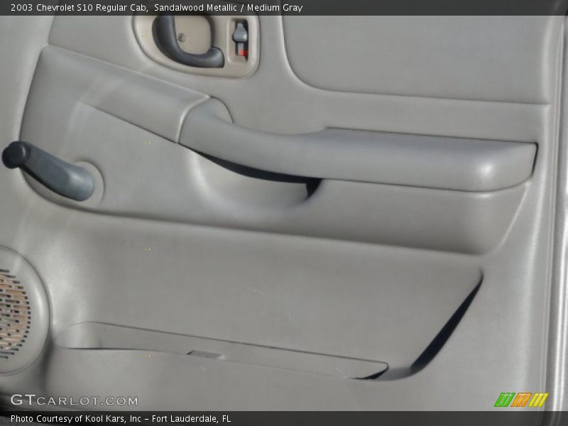 Sandalwood Metallic / Medium Gray 2003 Chevrolet S10 Regular Cab