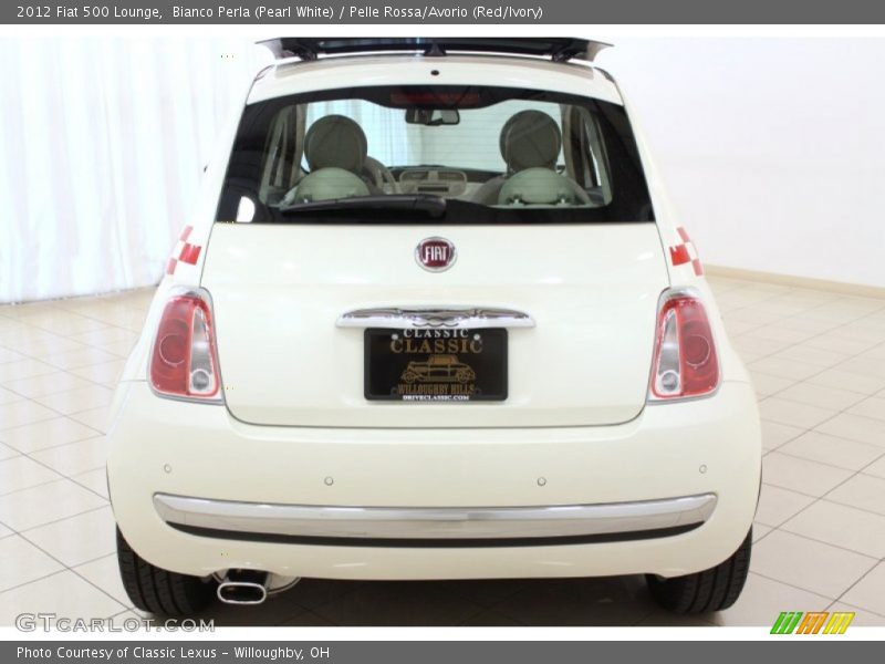 Bianco Perla (Pearl White) / Pelle Rossa/Avorio (Red/Ivory) 2012 Fiat 500 Lounge