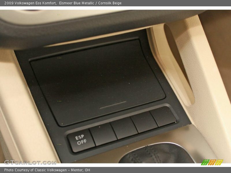 Eismeer Blue Metallic / Cornsilk Beige 2009 Volkswagen Eos Komfort