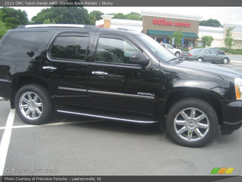 Carbon Black Metallic / Ebony 2011 GMC Yukon Denali AWD