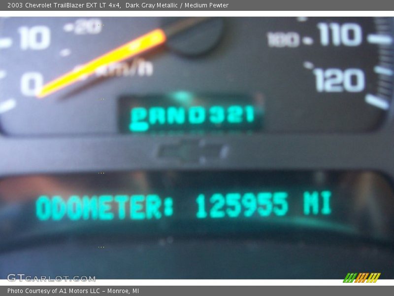 Dark Gray Metallic / Medium Pewter 2003 Chevrolet TrailBlazer EXT LT 4x4