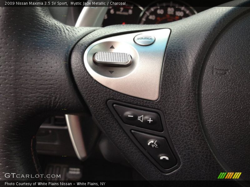 Controls of 2009 Maxima 3.5 SV Sport