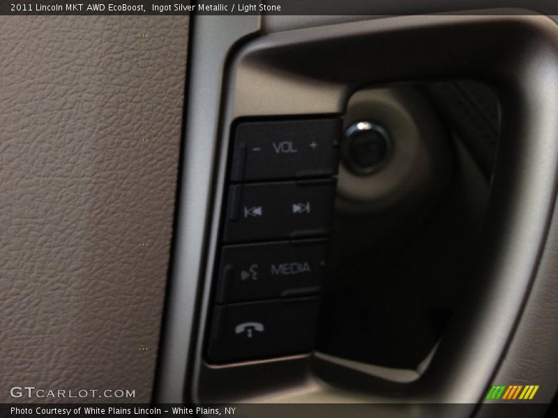Ingot Silver Metallic / Light Stone 2011 Lincoln MKT AWD EcoBoost