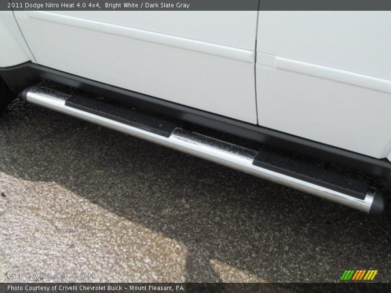 Bright White / Dark Slate Gray 2011 Dodge Nitro Heat 4.0 4x4
