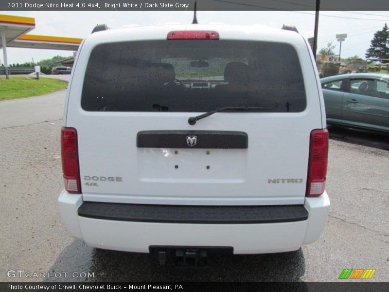 Bright White / Dark Slate Gray 2011 Dodge Nitro Heat 4.0 4x4