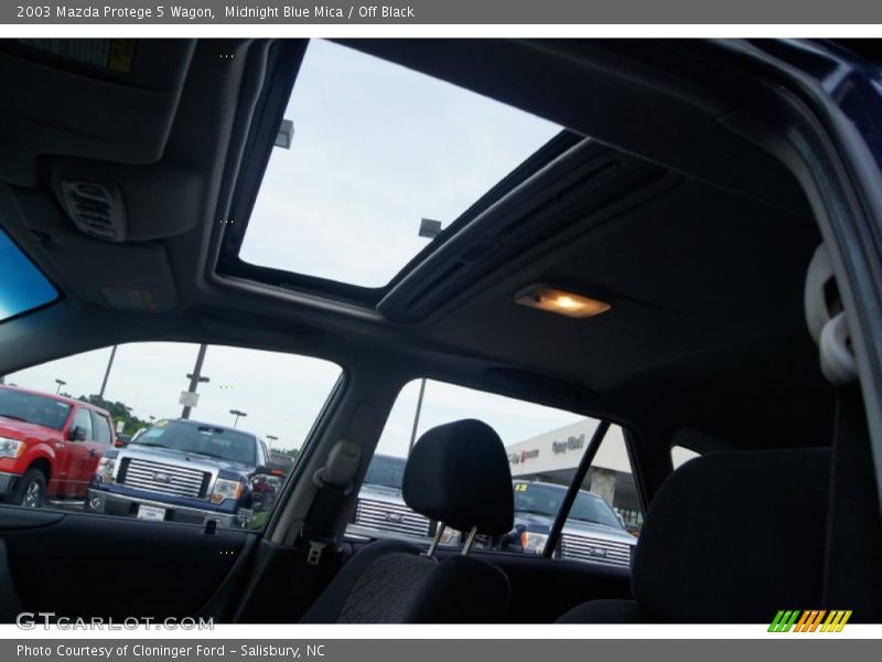 Midnight Blue Mica / Off Black 2003 Mazda Protege 5 Wagon