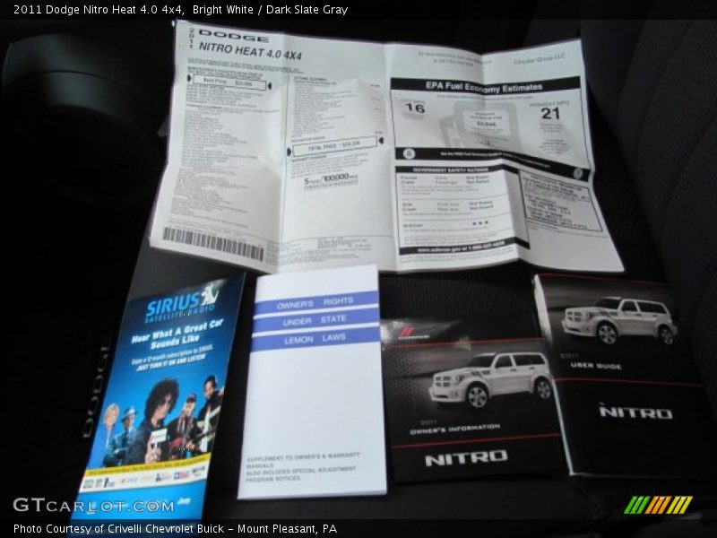 Bright White / Dark Slate Gray 2011 Dodge Nitro Heat 4.0 4x4