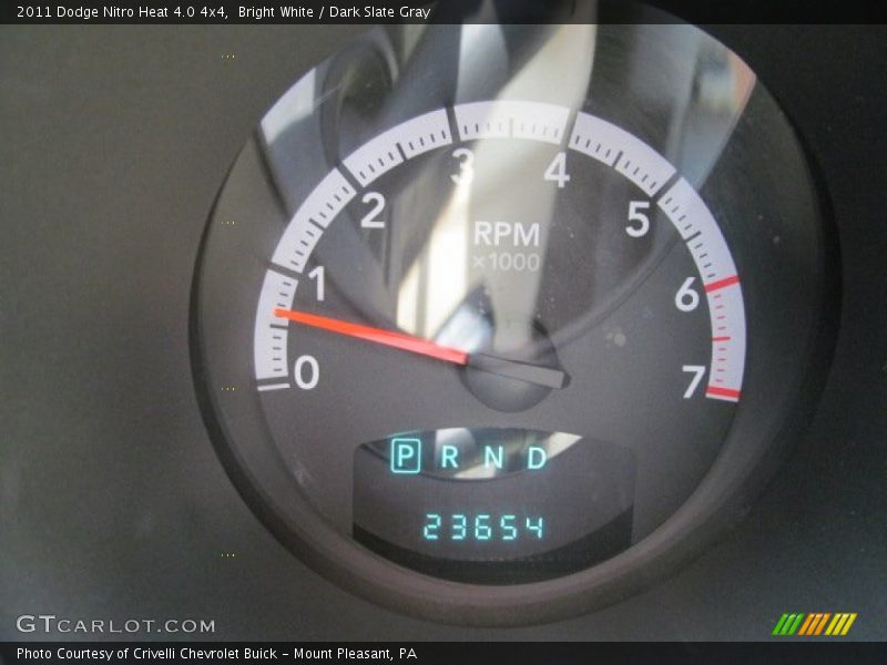 Bright White / Dark Slate Gray 2011 Dodge Nitro Heat 4.0 4x4