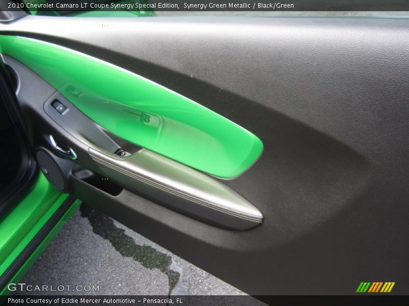 Door Panel of 2010 Camaro LT Coupe Synergy Special Edition