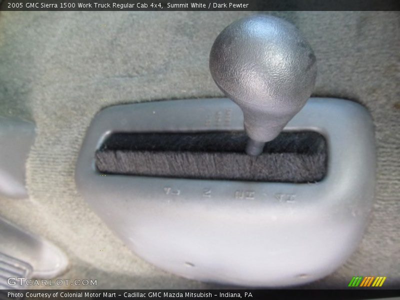 Summit White / Dark Pewter 2005 GMC Sierra 1500 Work Truck Regular Cab 4x4