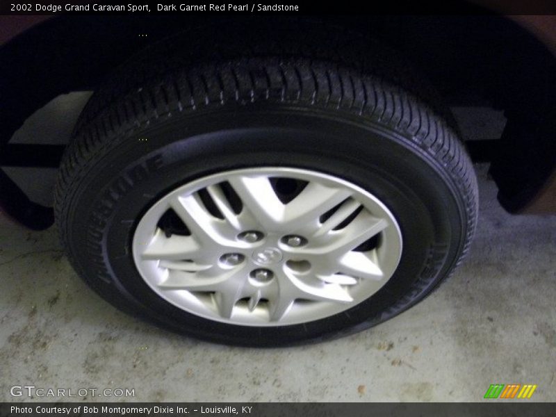 Dark Garnet Red Pearl / Sandstone 2002 Dodge Grand Caravan Sport