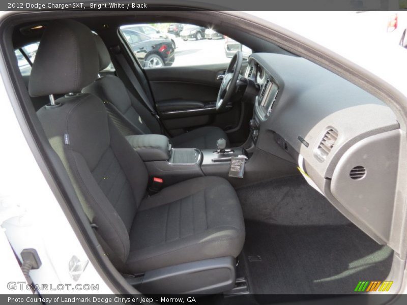 Bright White / Black 2012 Dodge Charger SXT