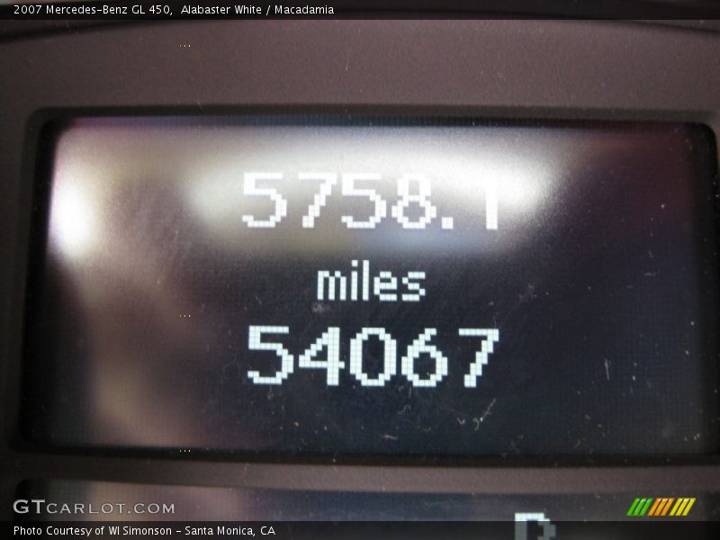 Alabaster White / Macadamia 2007 Mercedes-Benz GL 450