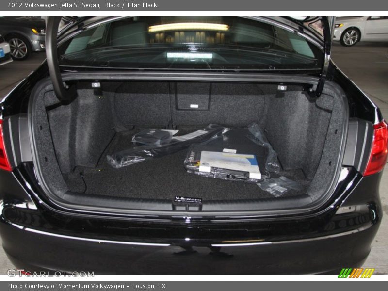 Black / Titan Black 2012 Volkswagen Jetta SE Sedan