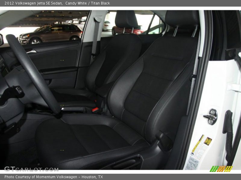Candy White / Titan Black 2012 Volkswagen Jetta SE Sedan