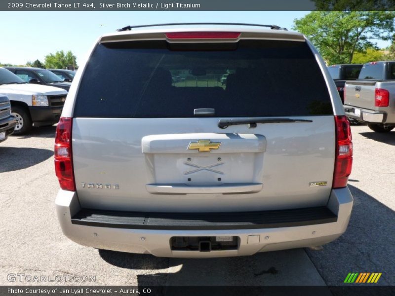 Silver Birch Metallic / Light Titanium 2009 Chevrolet Tahoe LT 4x4