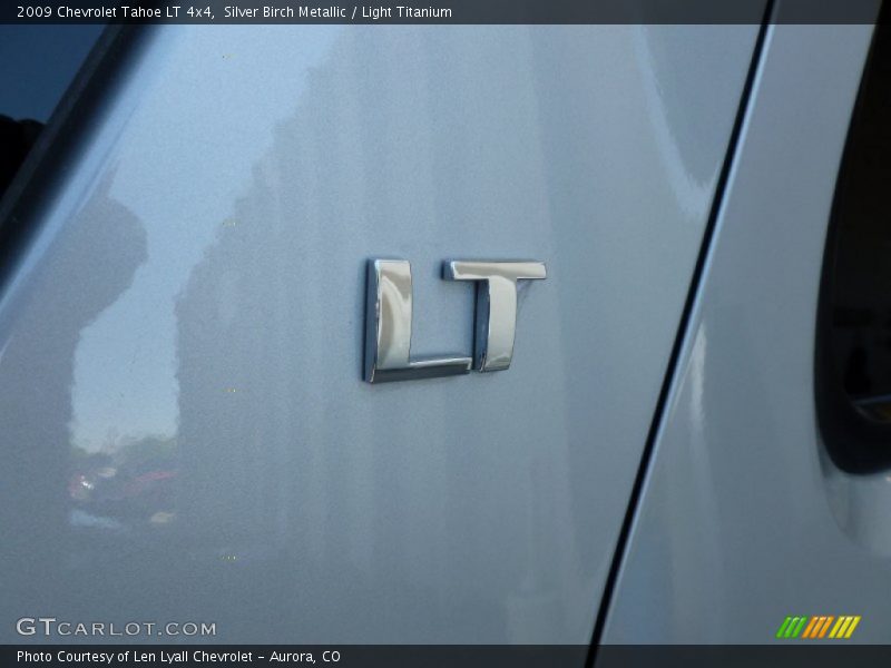 Silver Birch Metallic / Light Titanium 2009 Chevrolet Tahoe LT 4x4