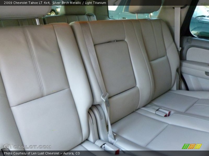 Silver Birch Metallic / Light Titanium 2009 Chevrolet Tahoe LT 4x4