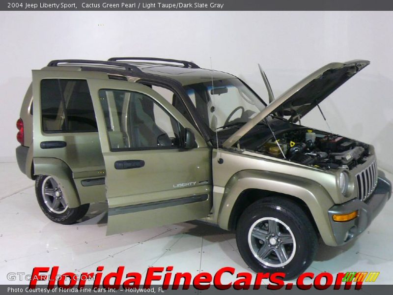 Cactus Green Pearl / Light Taupe/Dark Slate Gray 2004 Jeep Liberty Sport