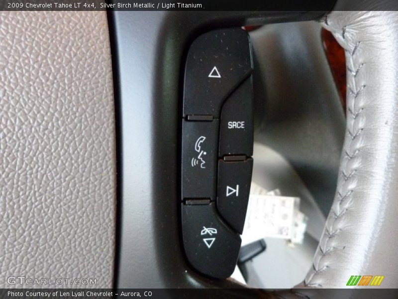 Silver Birch Metallic / Light Titanium 2009 Chevrolet Tahoe LT 4x4