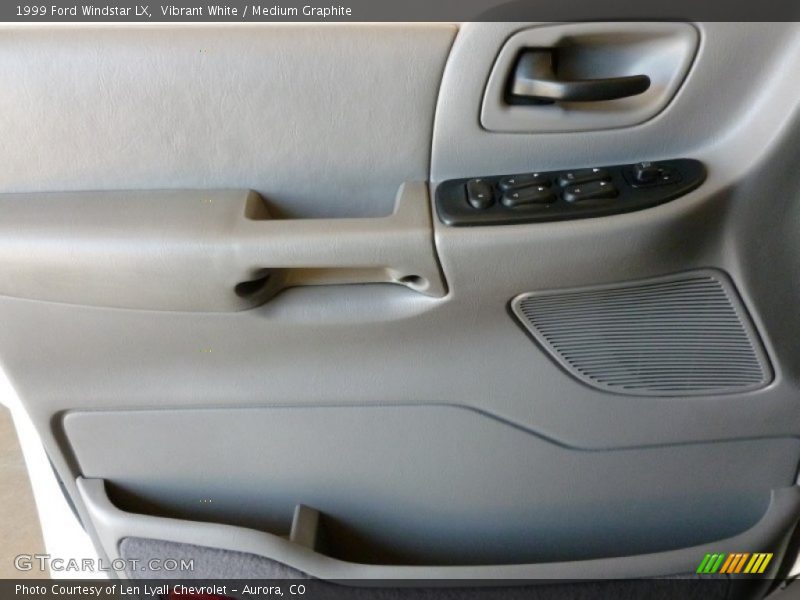 Vibrant White / Medium Graphite 1999 Ford Windstar LX