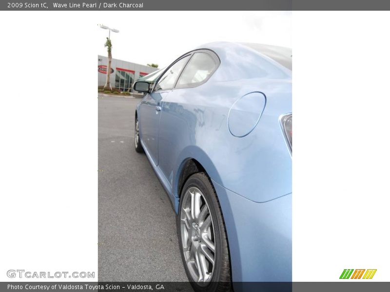 Wave Line Pearl / Dark Charcoal 2009 Scion tC