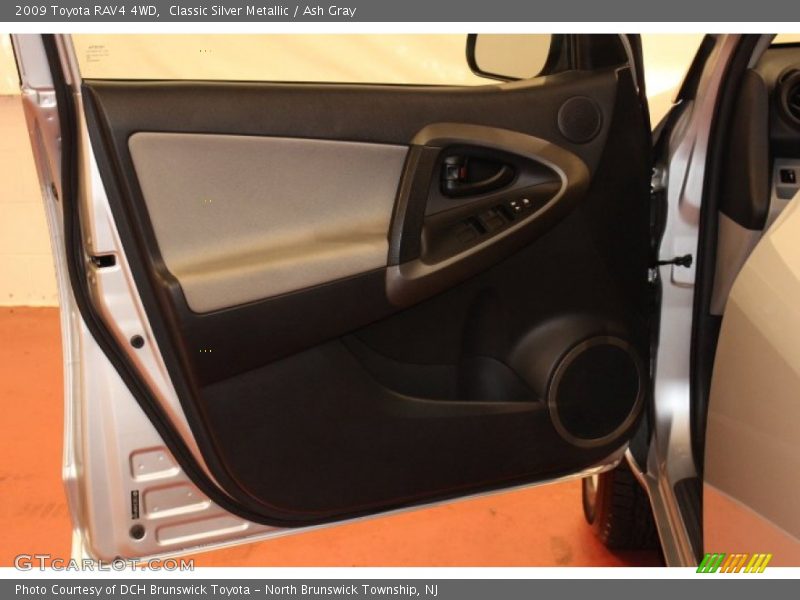 Classic Silver Metallic / Ash Gray 2009 Toyota RAV4 4WD