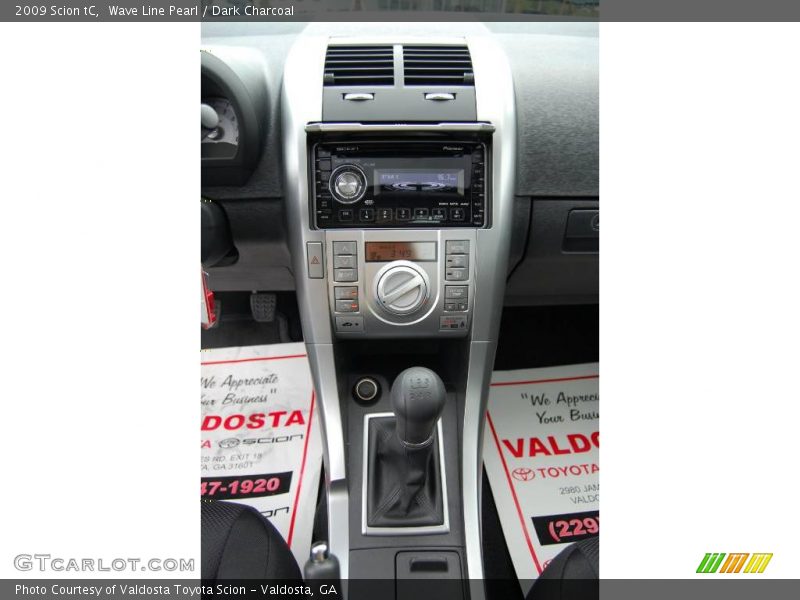 Wave Line Pearl / Dark Charcoal 2009 Scion tC