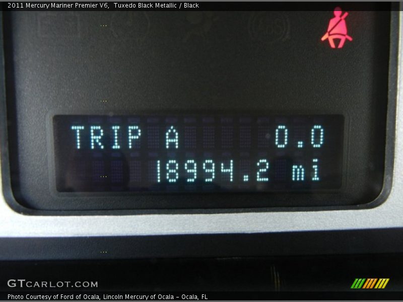 Tuxedo Black Metallic / Black 2011 Mercury Mariner Premier V6