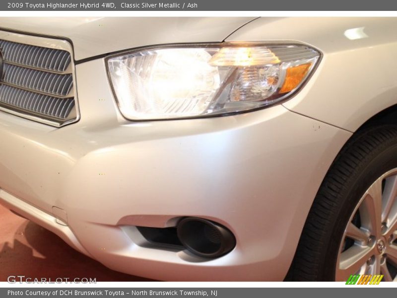 Classic Silver Metallic / Ash 2009 Toyota Highlander Hybrid 4WD