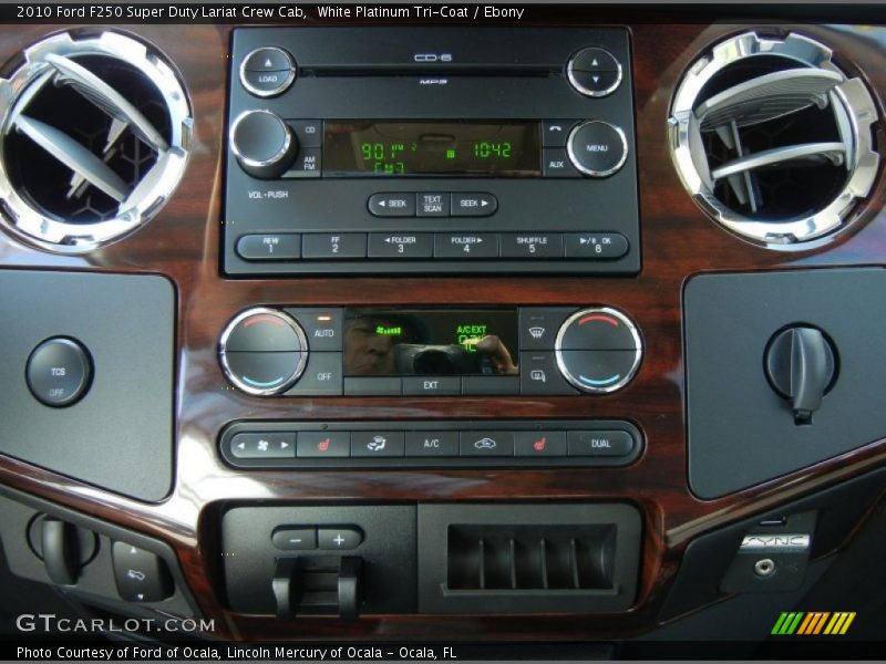 Controls of 2010 F250 Super Duty Lariat Crew Cab