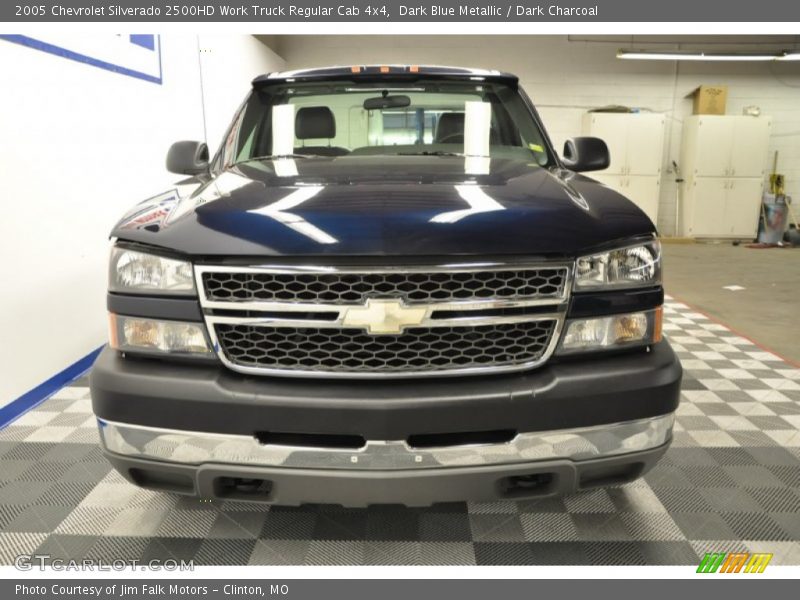Dark Blue Metallic / Dark Charcoal 2005 Chevrolet Silverado 2500HD Work Truck Regular Cab 4x4